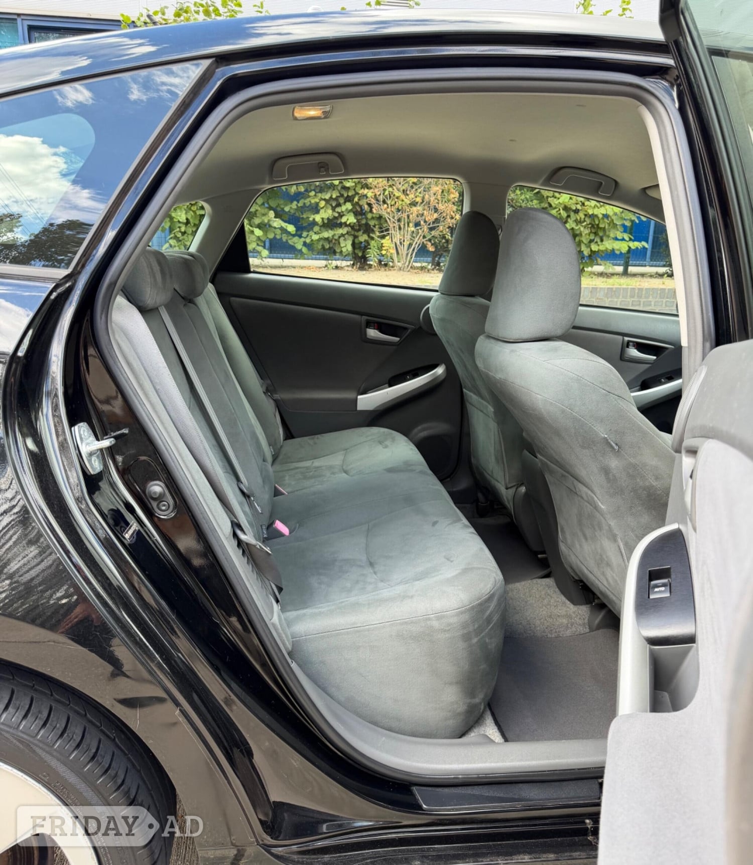 [ berth ]Toyota Prius