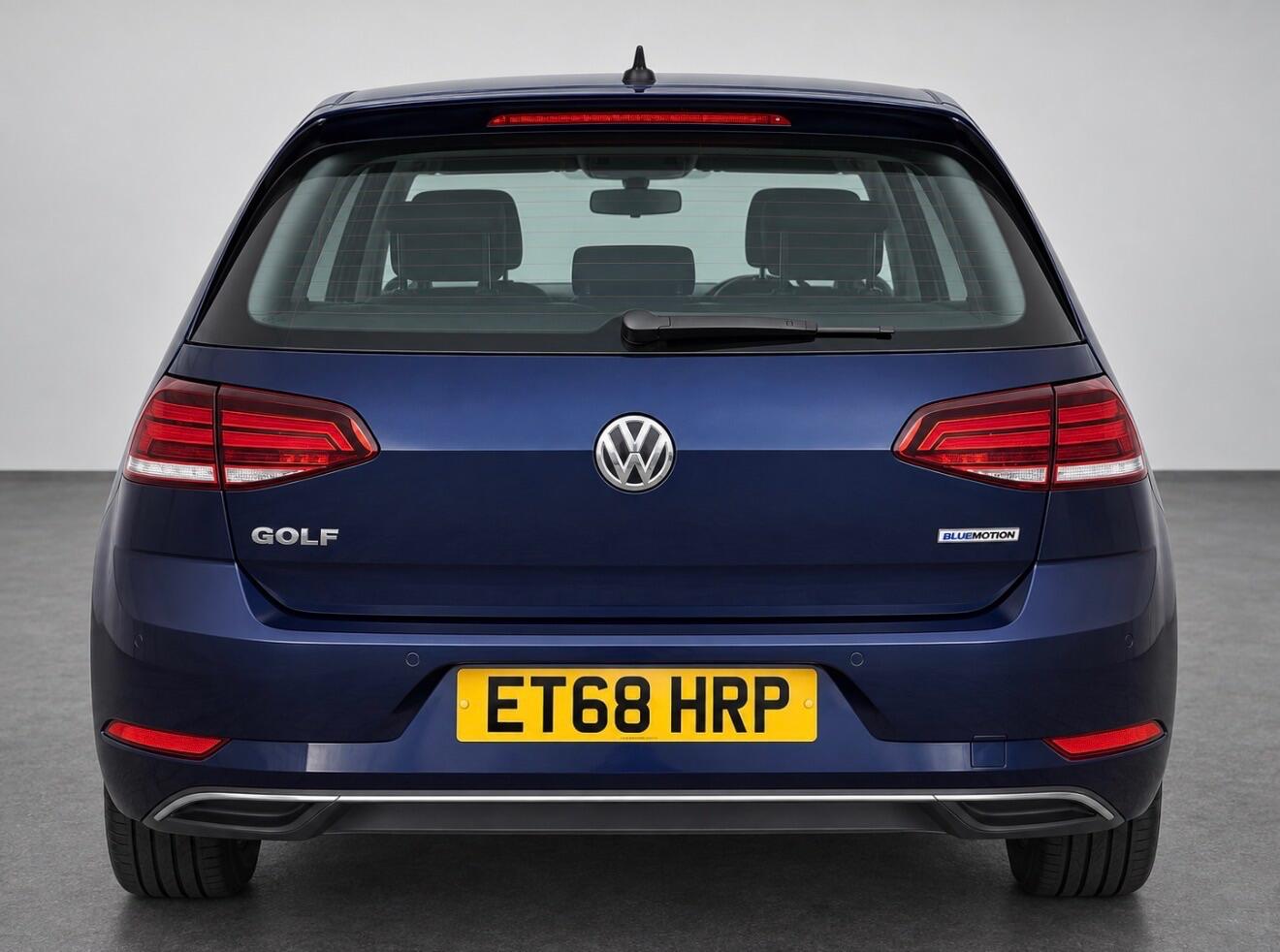 Volkswagen Golf 2019 - Cars