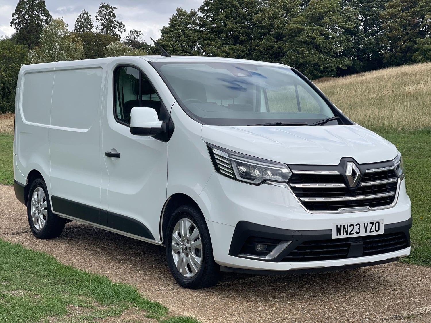 [ berth ]Renault Trafic