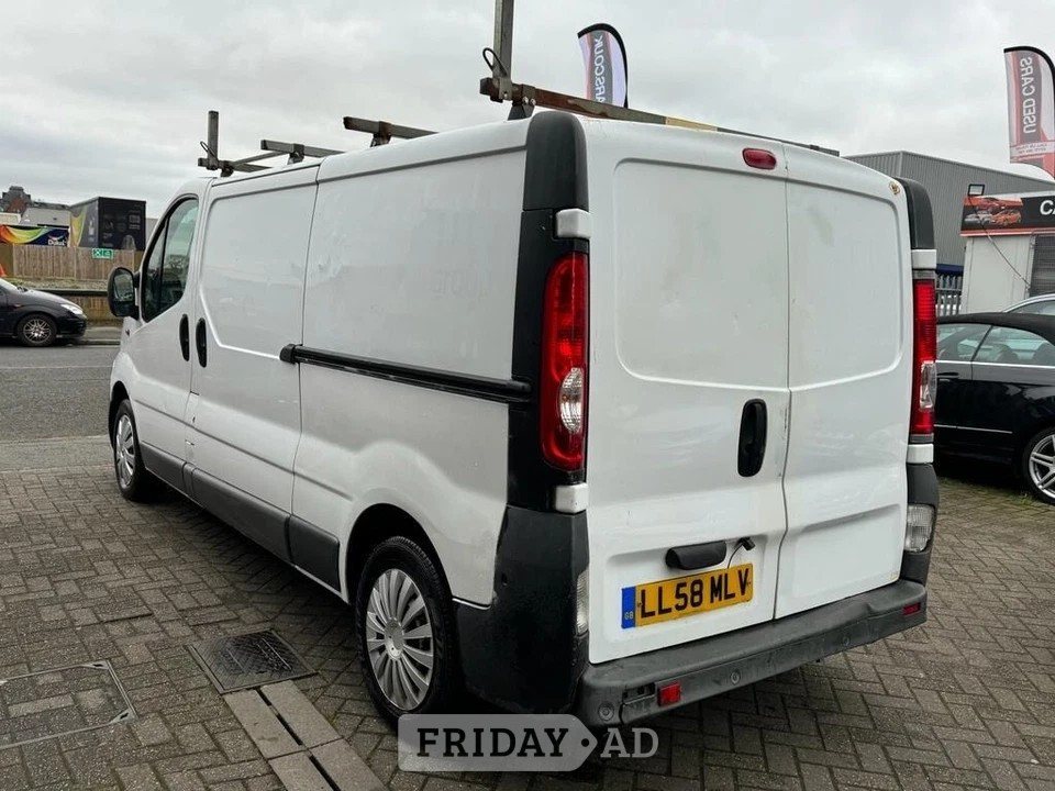 [ berth ]Vauxhall Vivaro