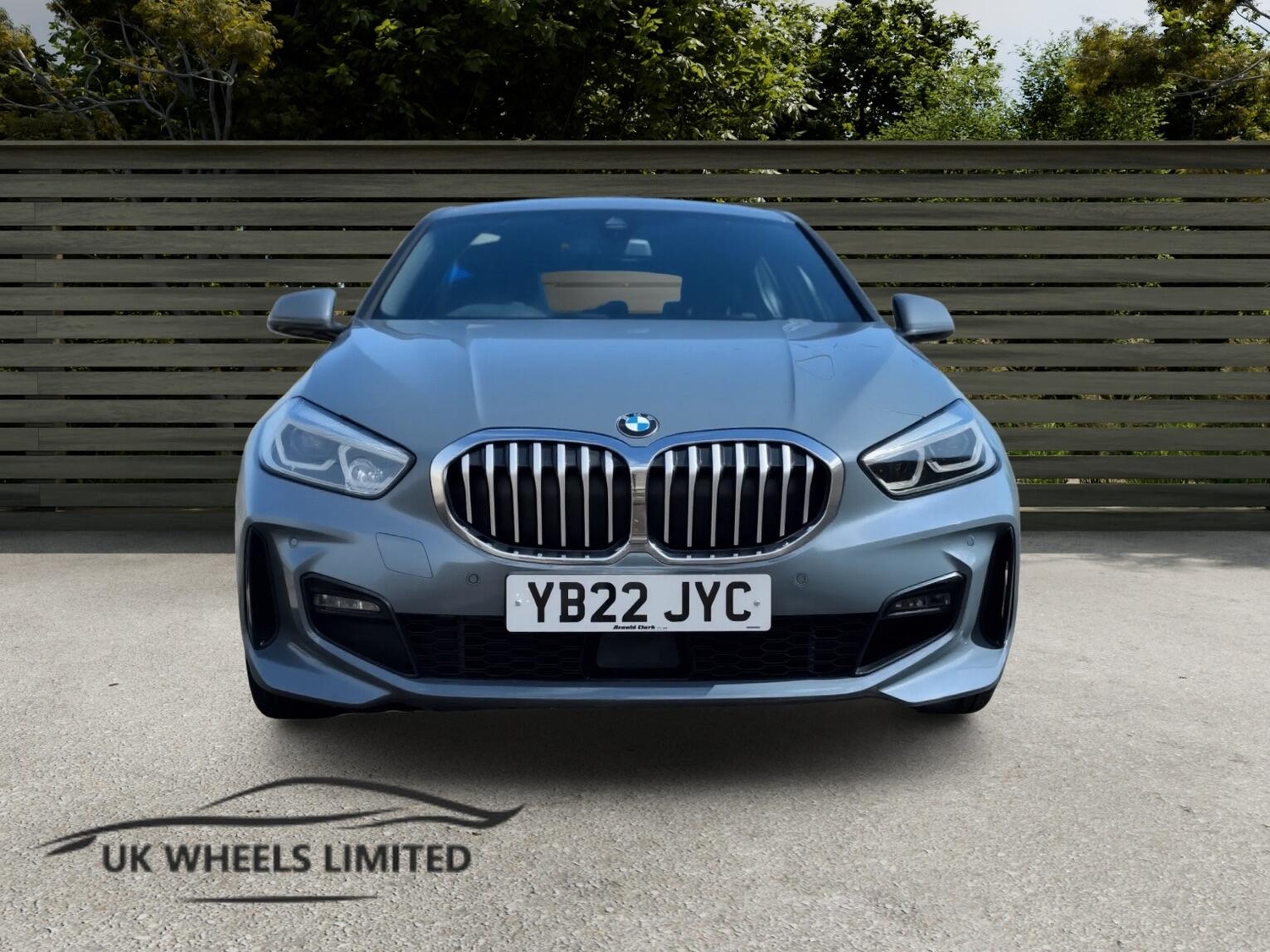 [ berth ]BMW 1 Series