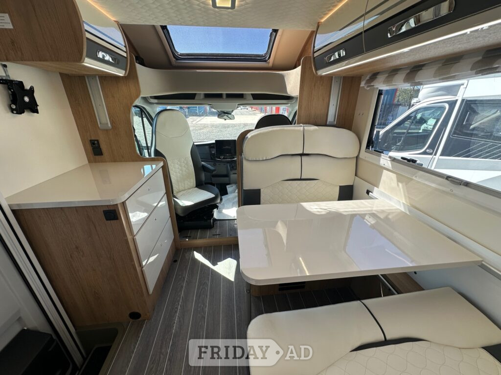 [6 berth ]Roller Team 747 Auto-Roller