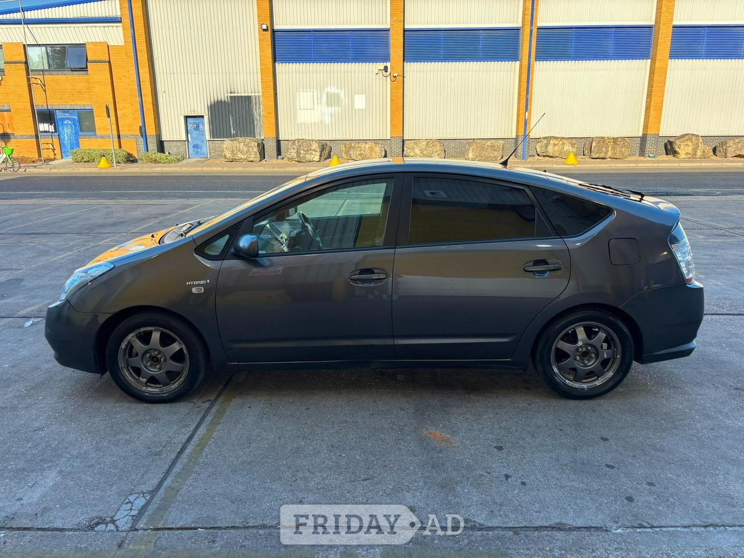 [ berth ]Toyota Prius