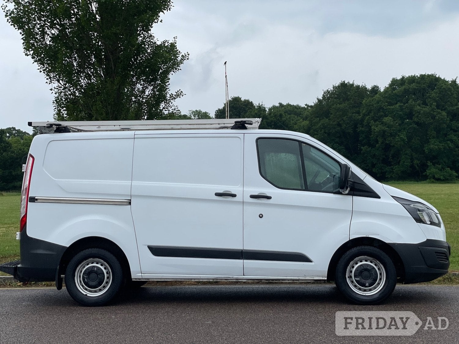 Ford Transit Custom 2017 - Vans & Commercial Vehicles in Fareham