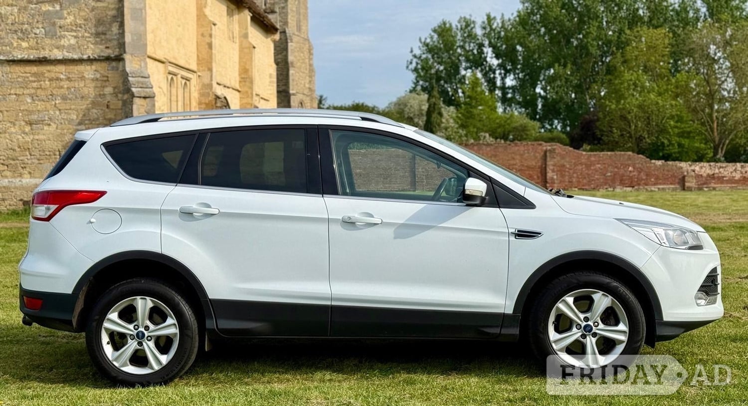 [ berth ]Ford Kuga