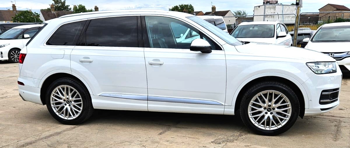 [ berth ]Audi Q7