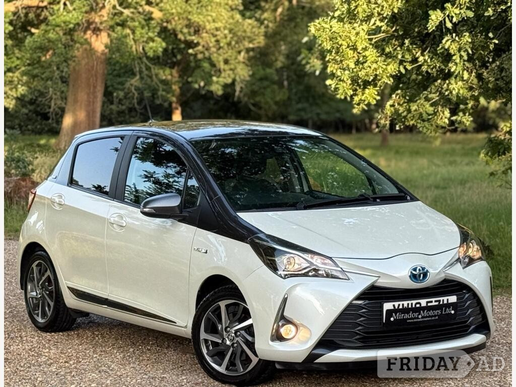 Toyota Yaris 2019 in Slough