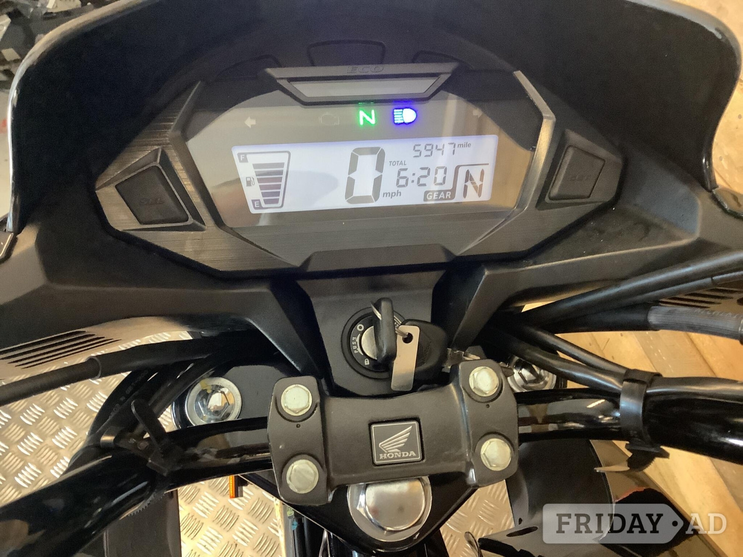 Honda CB 2022 - Motorbikes, Scooters & Quads