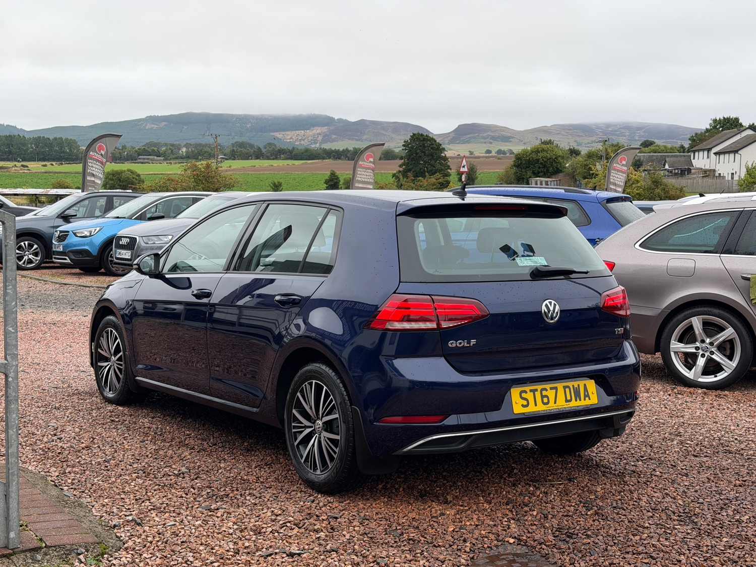 Volkswagen Golf 2017 - Cars
