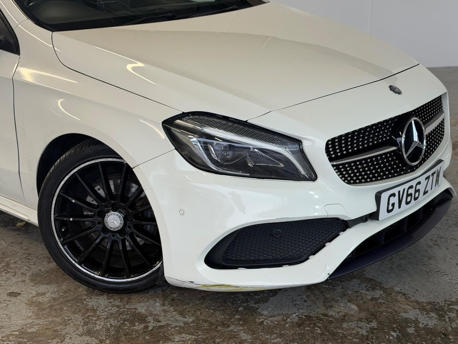 [ berth ]Mercedes-Benz A Class