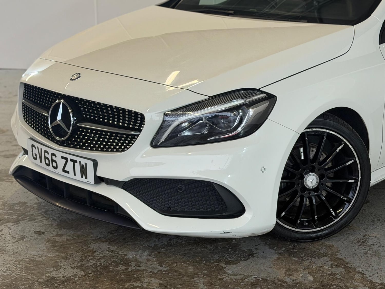 Mercedes-Benz A Class 2017 - Cars