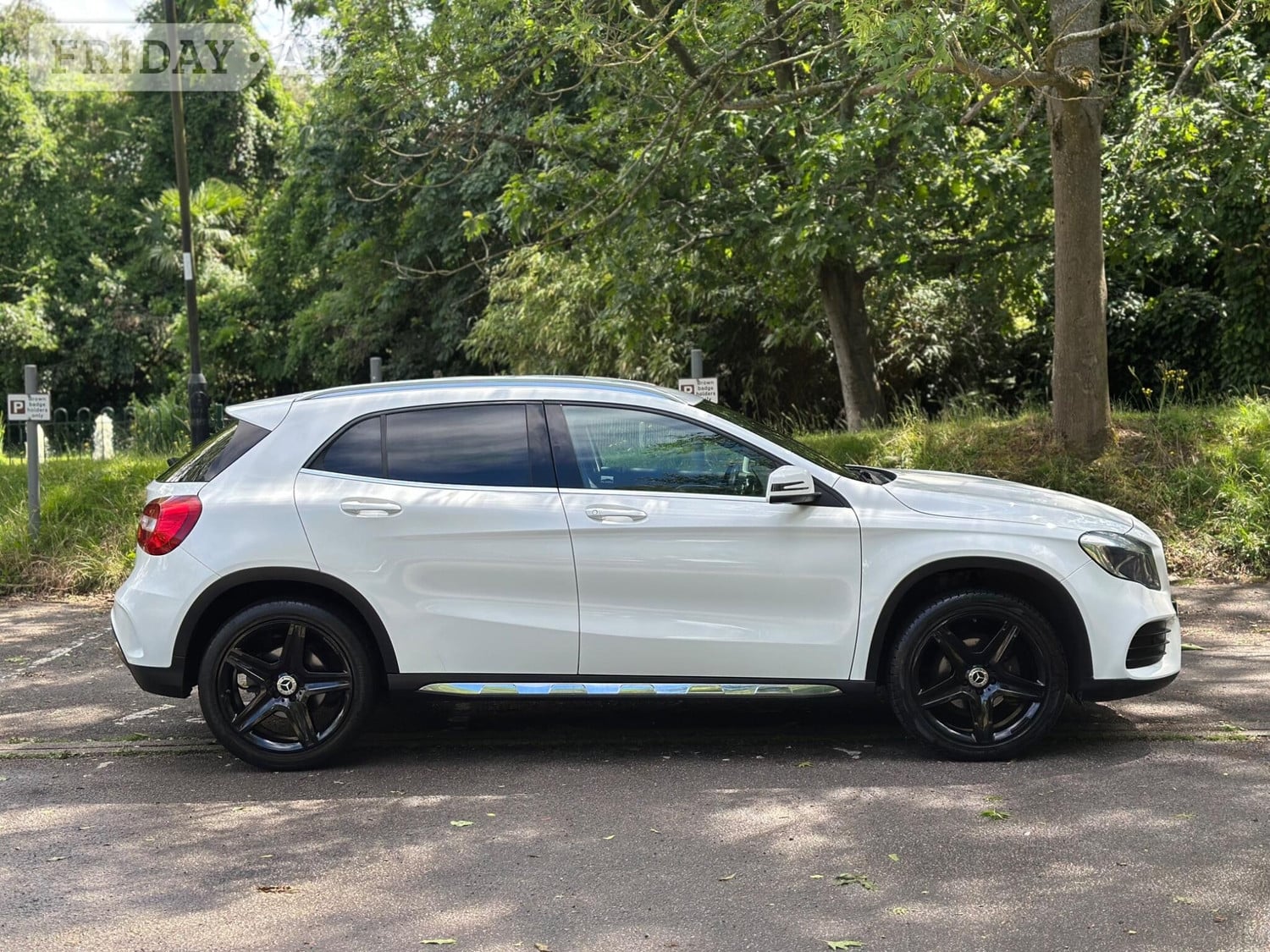 [ berth ]Mercedes-Benz GLA