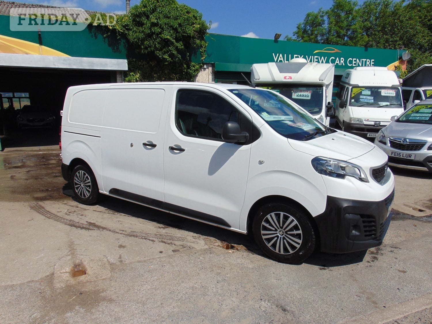 Peugeot Expert 2018 in Keighley