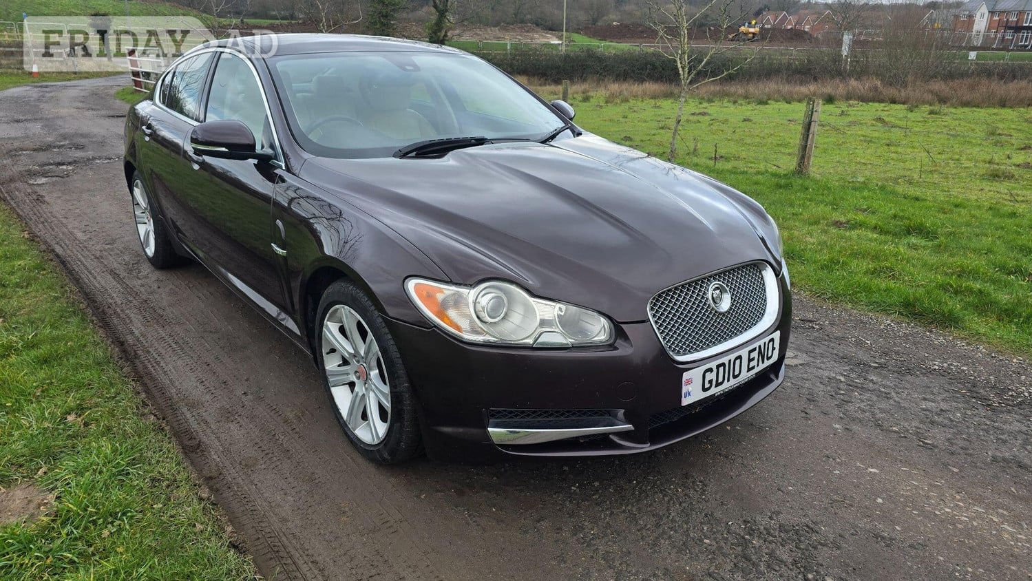 Jaguar XF 2010 - Cars