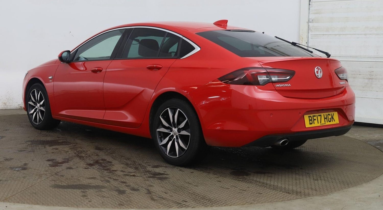 Vauxhall Insignia 2017 - Cars