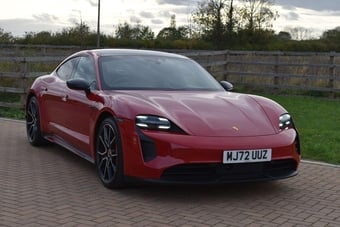 Porsche Taycan 2022