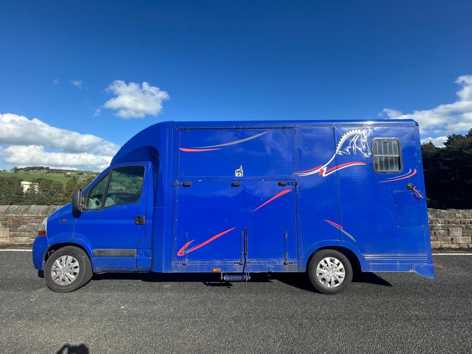 [ berth ]Renault Master 3500kg 