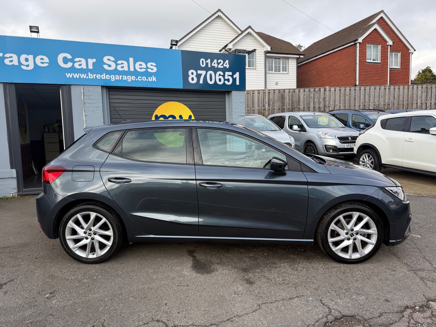 [ berth ]SEAT Ibiza