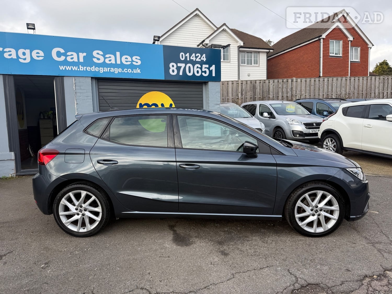 [ berth ]SEAT Ibiza