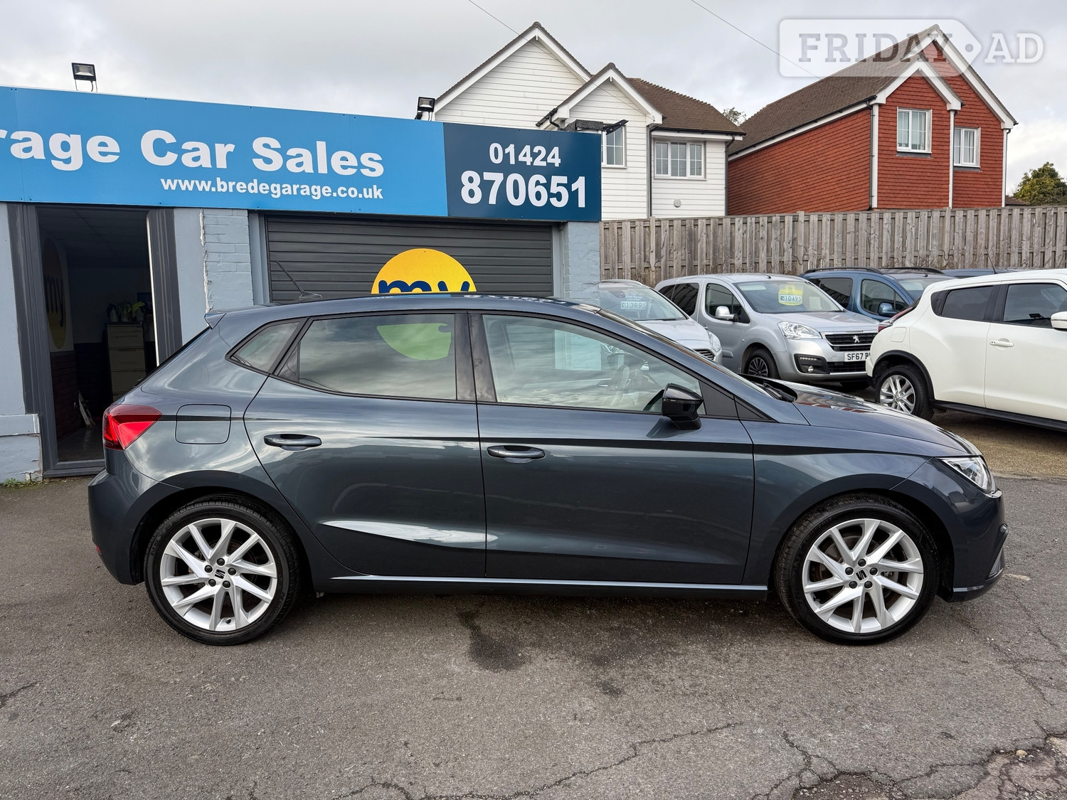 [ berth ]SEAT Ibiza