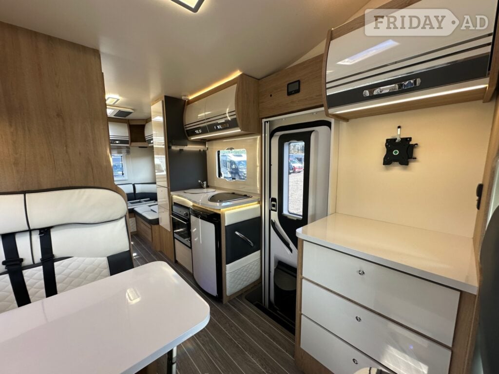 [6 berth ]Roller Team 746 Auto-Roller