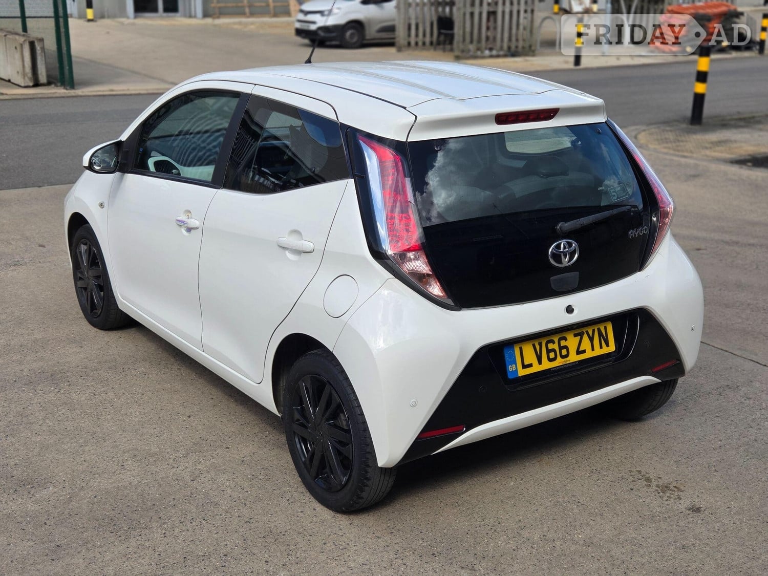 [ berth ]Toyota Aygo