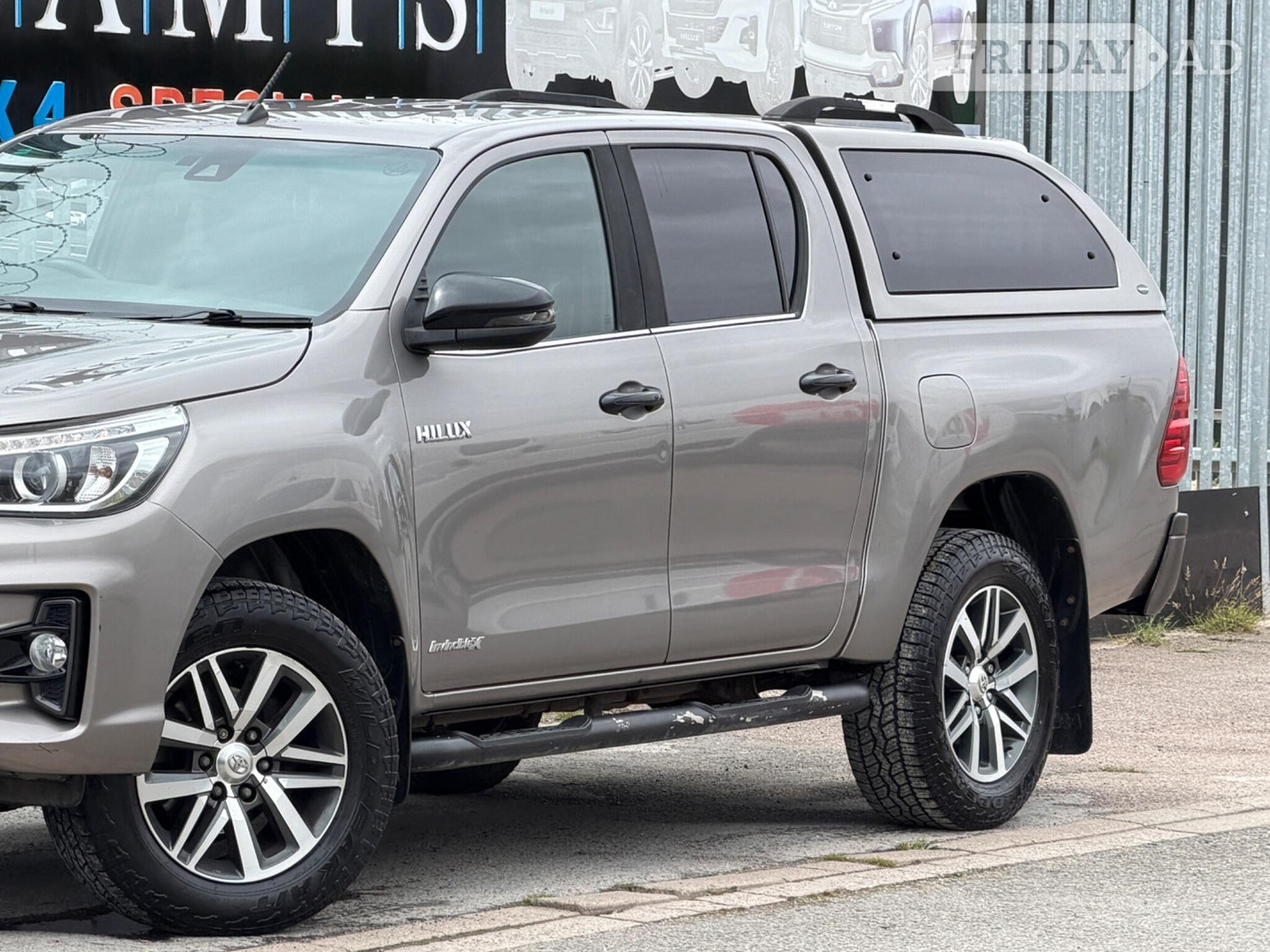 [ berth ]Toyota Hilux