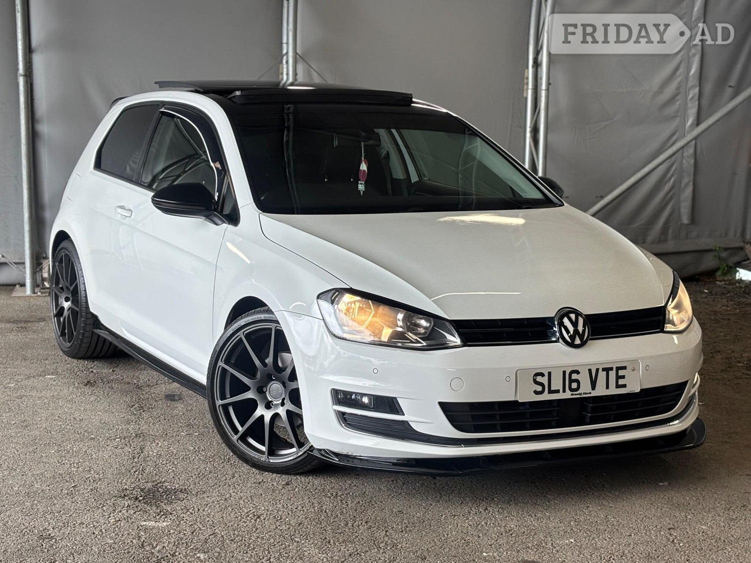 Volkswagen Golf 2016 in Manchester