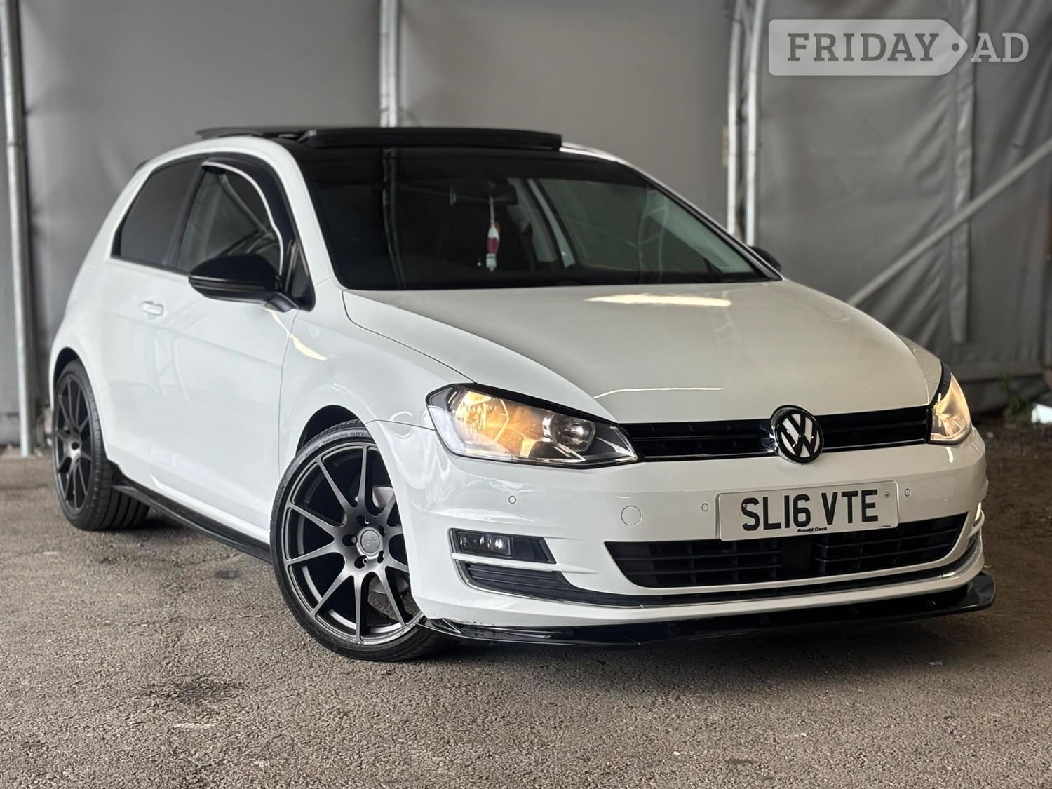 Volkswagen Golf 2016 - Cars
