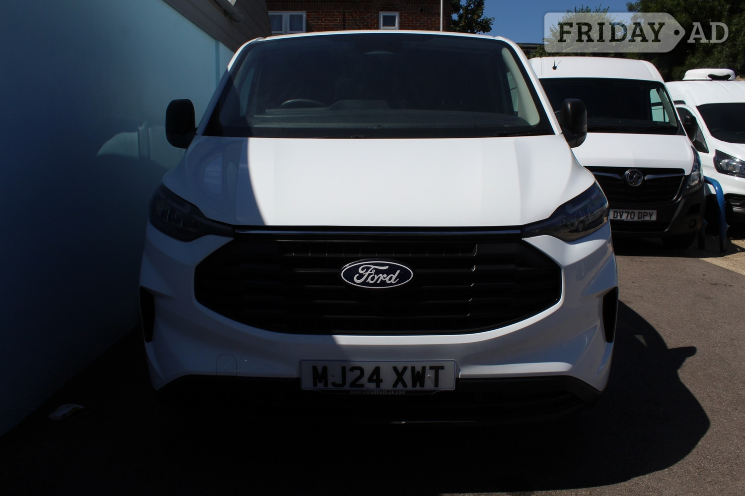 [ berth ]Ford Transit Custom