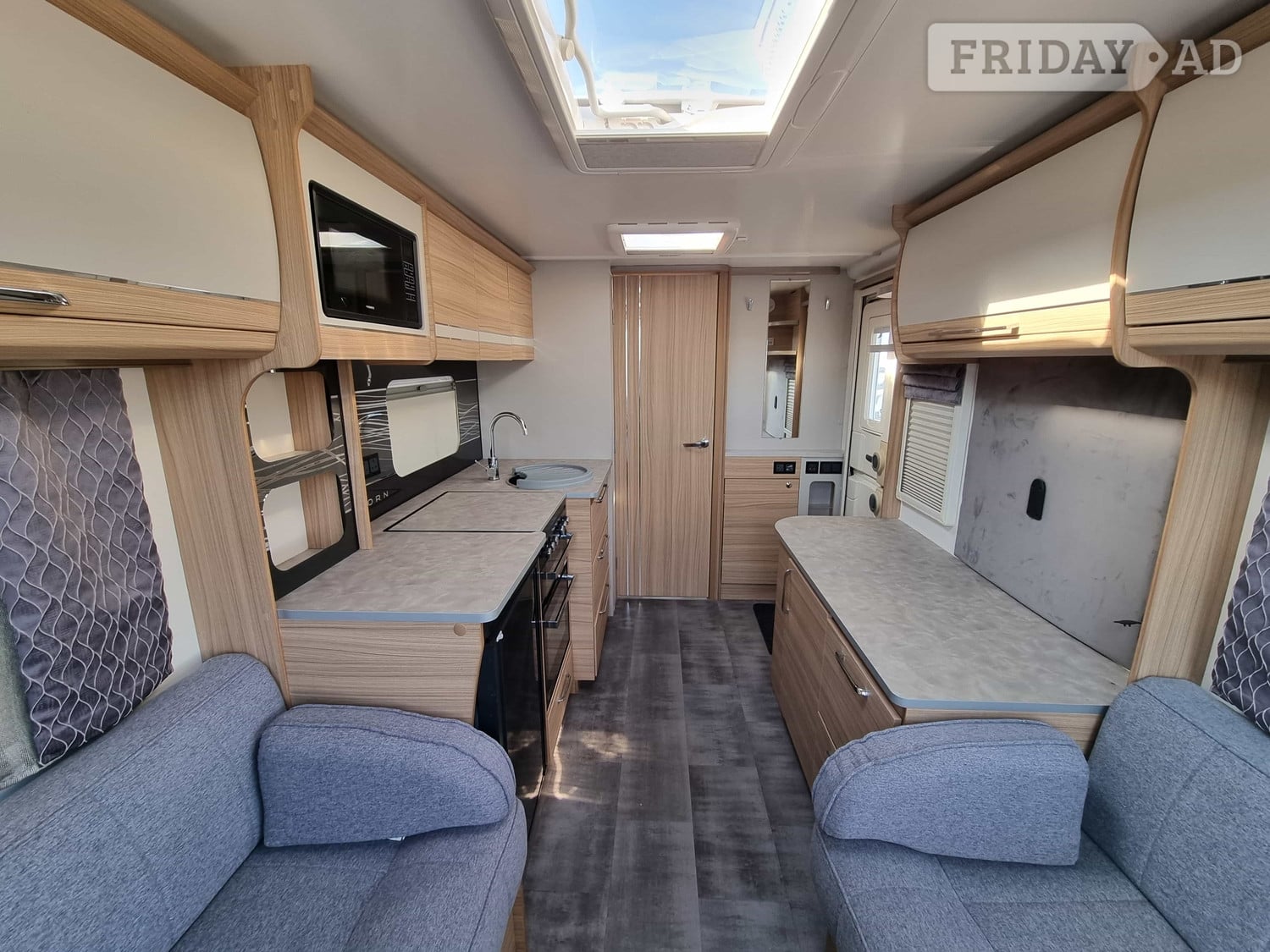 [2 berth ]Bailey Unicorn Seville