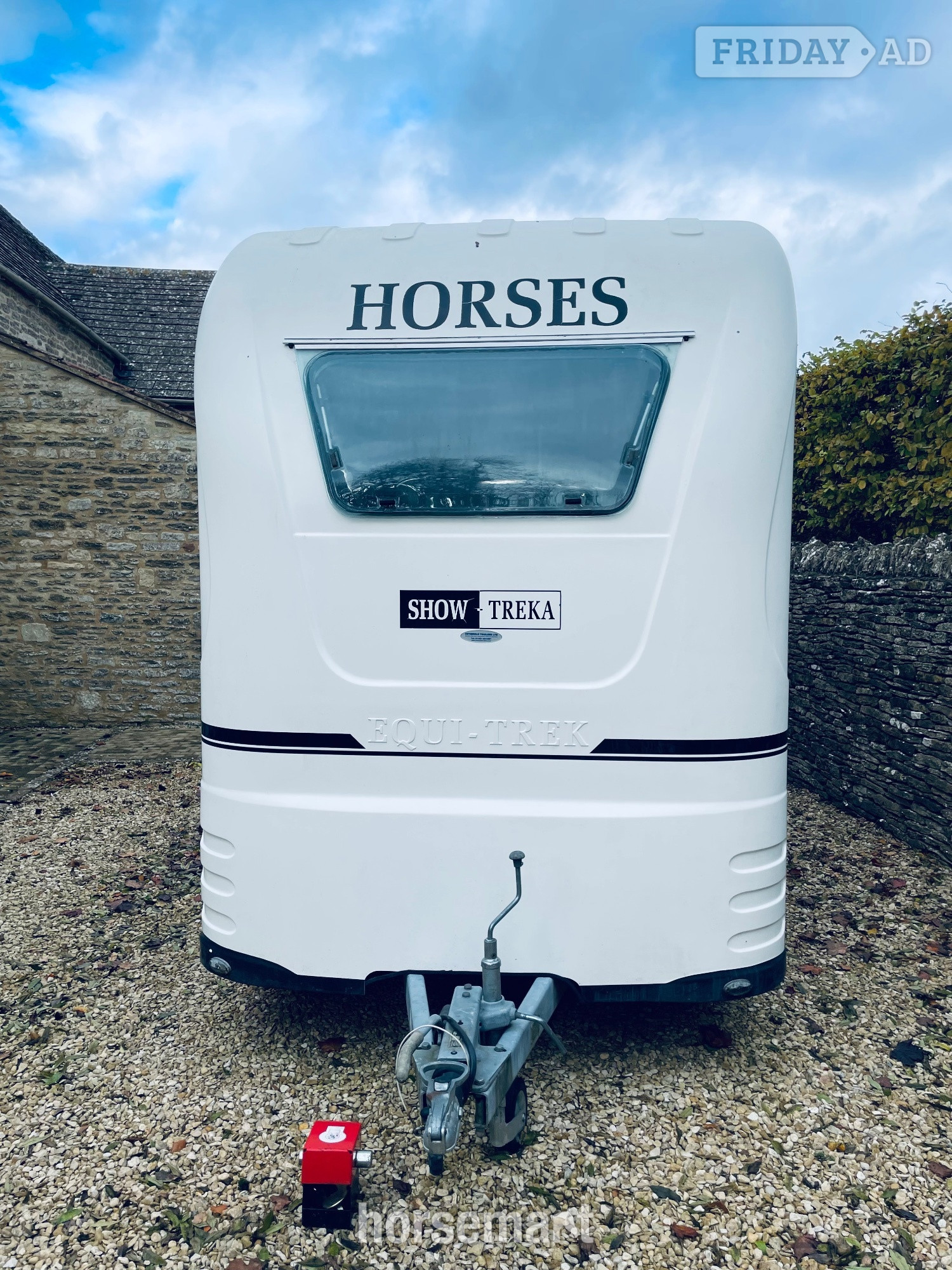 Equi-Trek Show-Treka  Horse Trailer in Ampney St. Peter