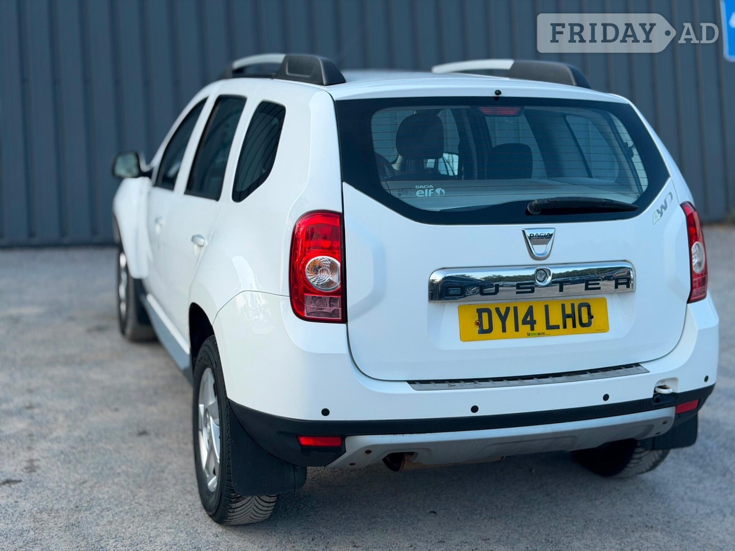 Dacia Duster 2014 - Cars in Farnham