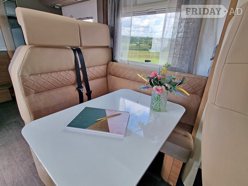 Adria Coral XL Plus 670 SP Stafford