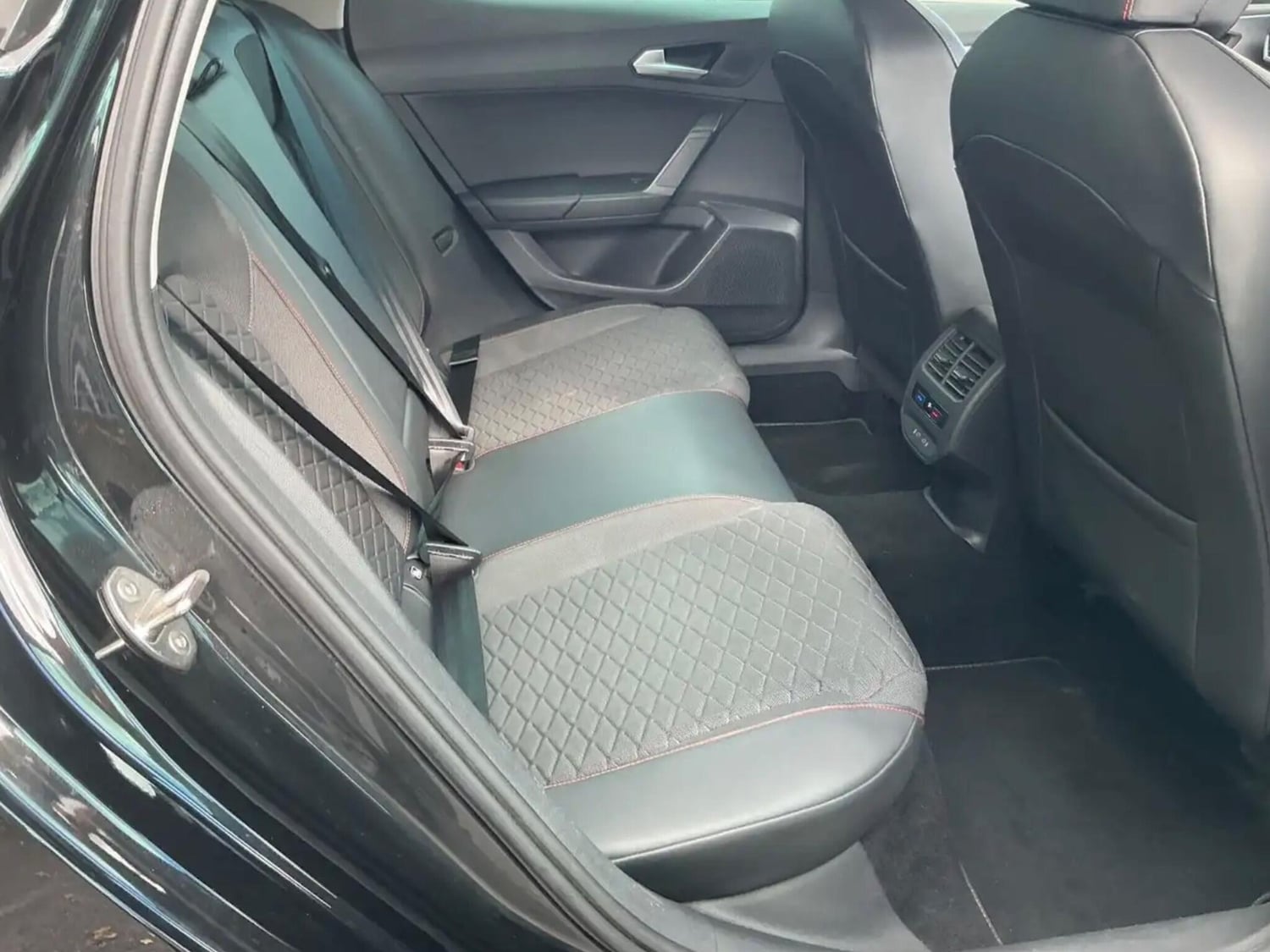 SEAT Leon 2021 - Cars in West Bromwich