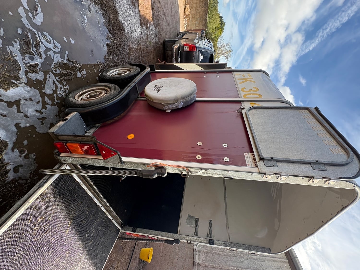 [ berth ]Ifor Williams HB505