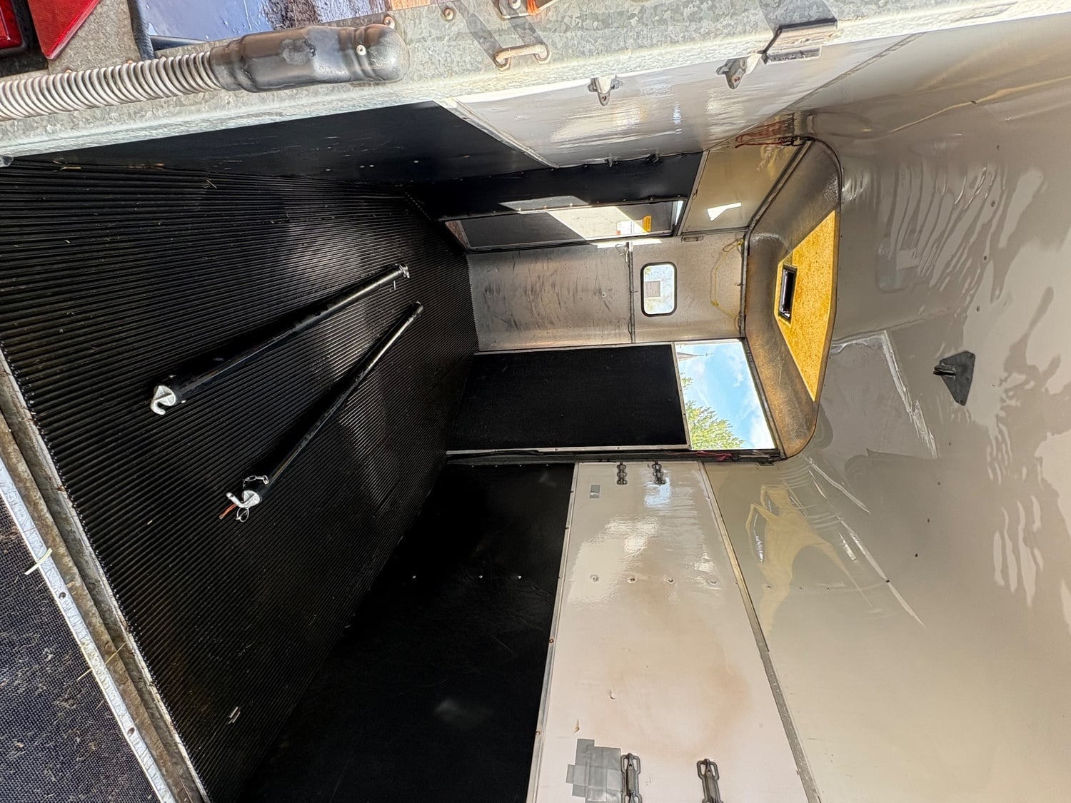 Ifor Williams HB505  Horse Trailer - Trailers & Horseboxes in Hereford