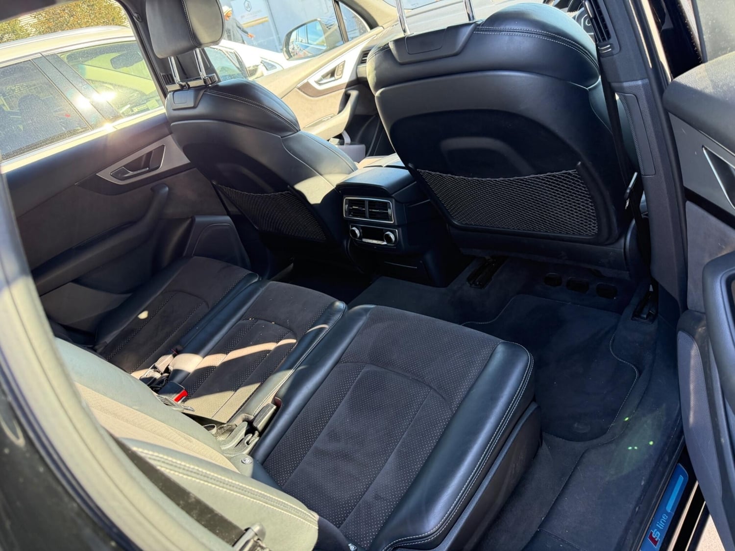[ berth ]Audi Q7