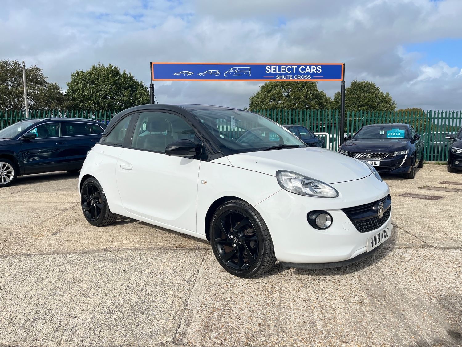 [ berth ]Vauxhall Adam