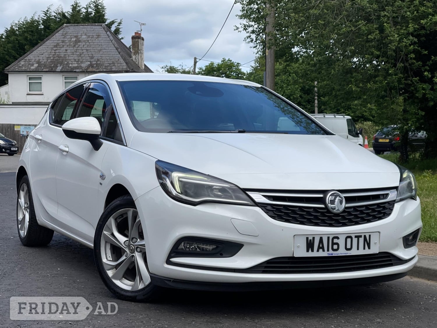 Vauxhall Astra 2016 in Winchester
