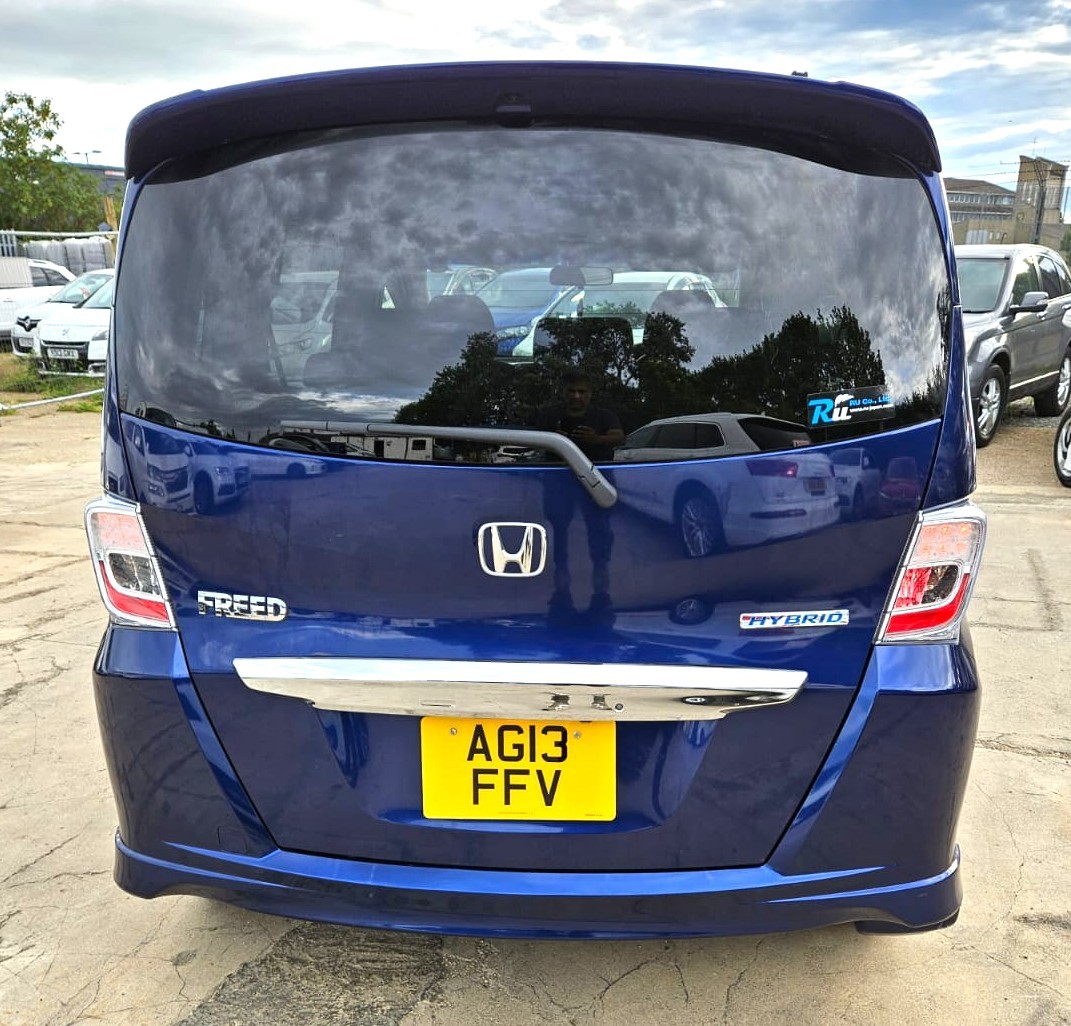 Honda Freed 2013 - Cars