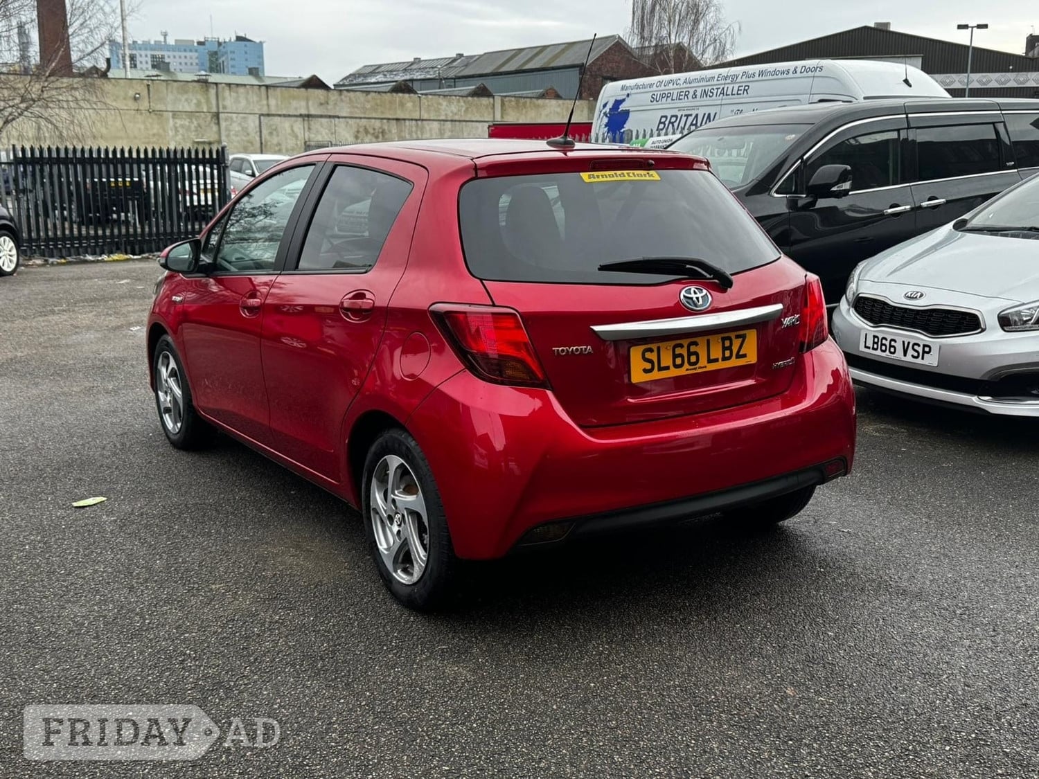 Toyota Yaris 2016 - Cars in Bradford