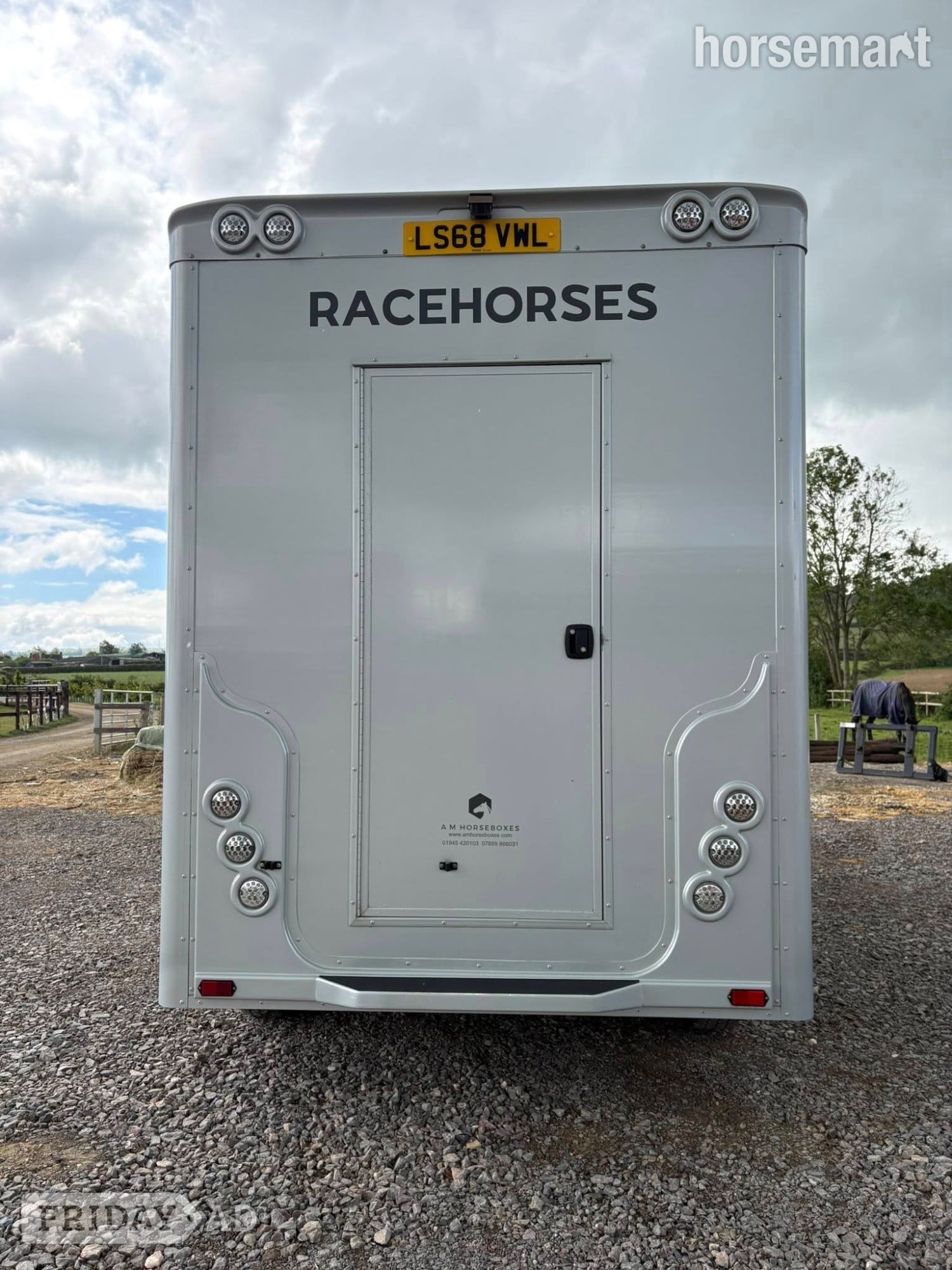 A M Horseboxes  Lower Quinton