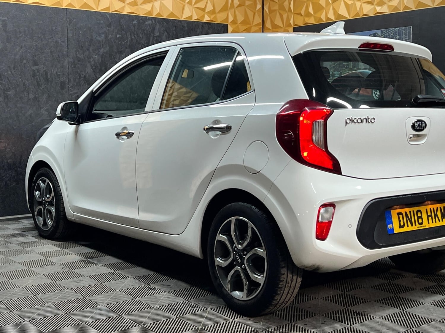 Kia Picanto 2018 - Cars