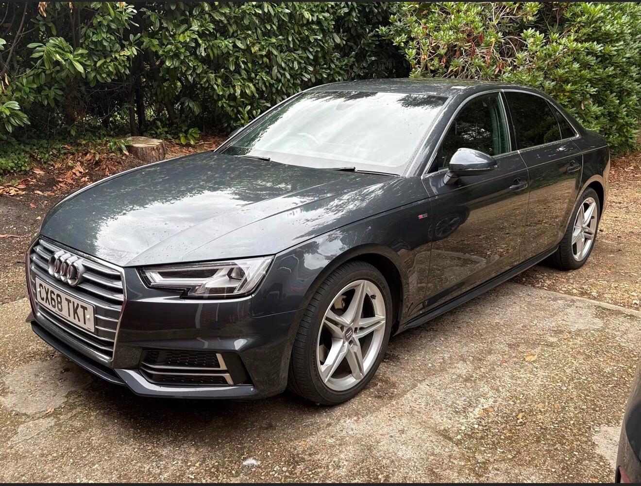 Audi A4 2018 in Ealing