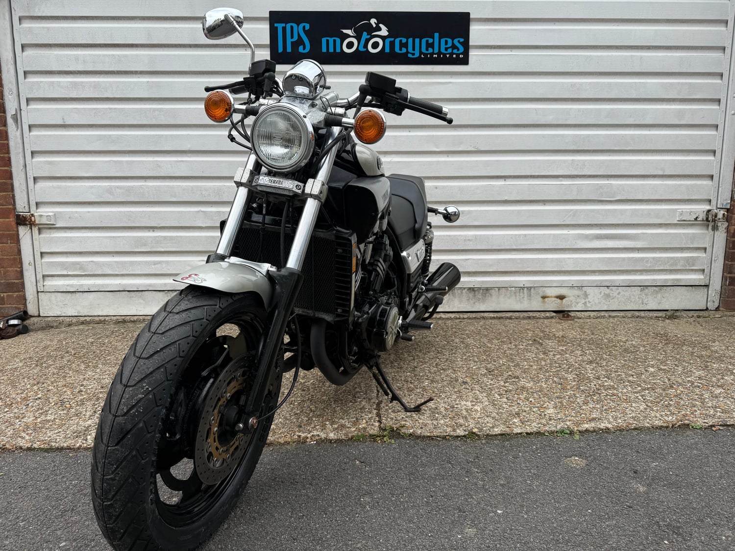 Yamaha V-Max 2006 - Motorbikes, Scooters & Quads in Eastbourne