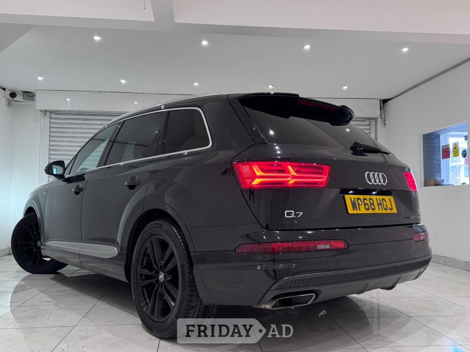Audi Q7 2018 - Cars