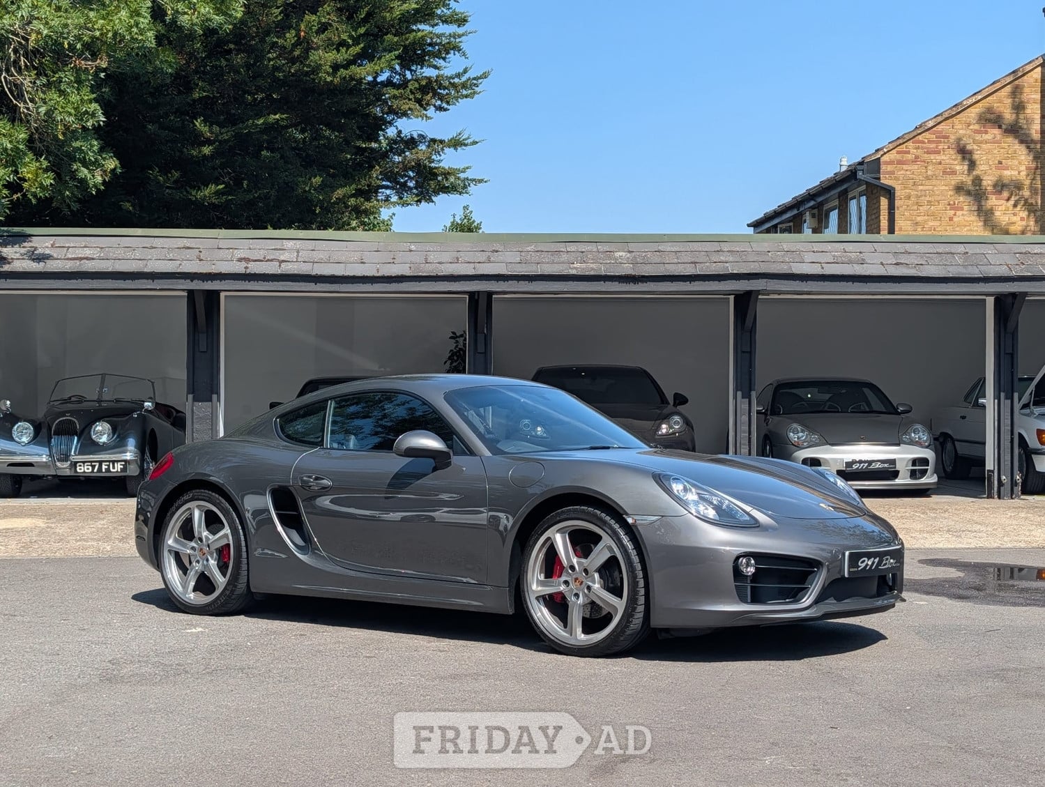 Porsche Cayman 2013 in Bromley