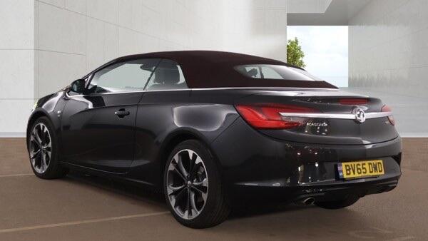 Vauxhall Cascada 2015 - Cars in Pontypridd
