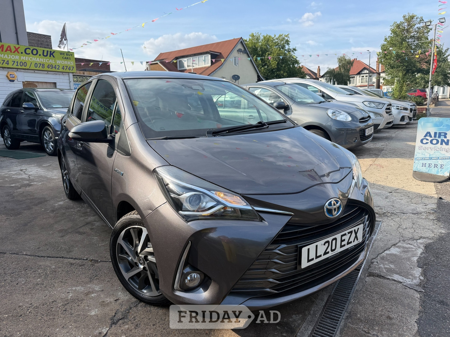Toyota Yaris 2020 - Cars in Harrow